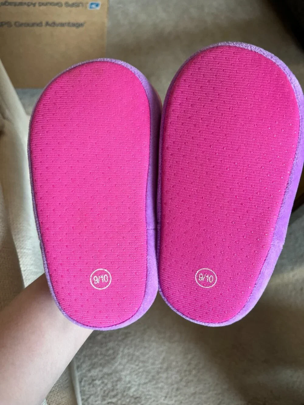 Girls Paw Patrol Slippers Kids Size 9/10 (Previously Worn)